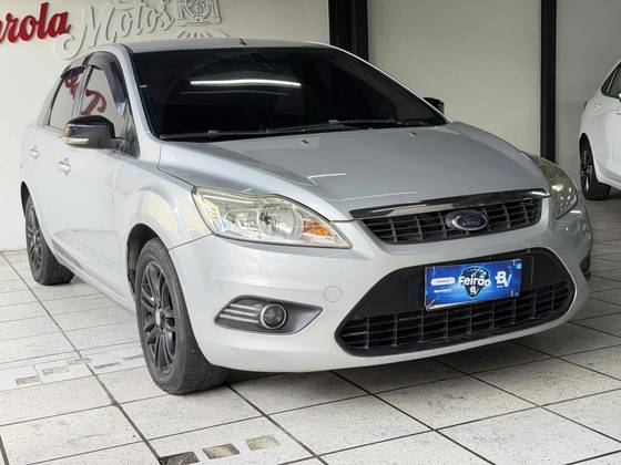 FORD FOCUS 2.0 GLX SEDAN 16V FLEX 4P AUTOMÁTICO